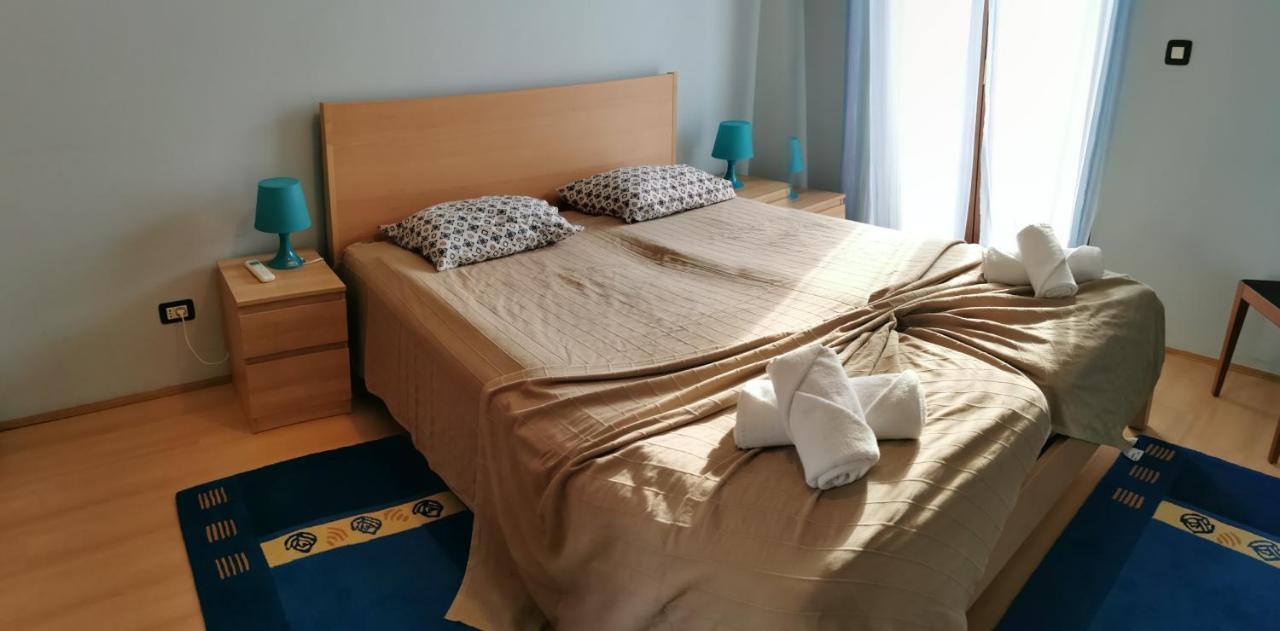 Apartment Lara Rovinj Bagian luar foto